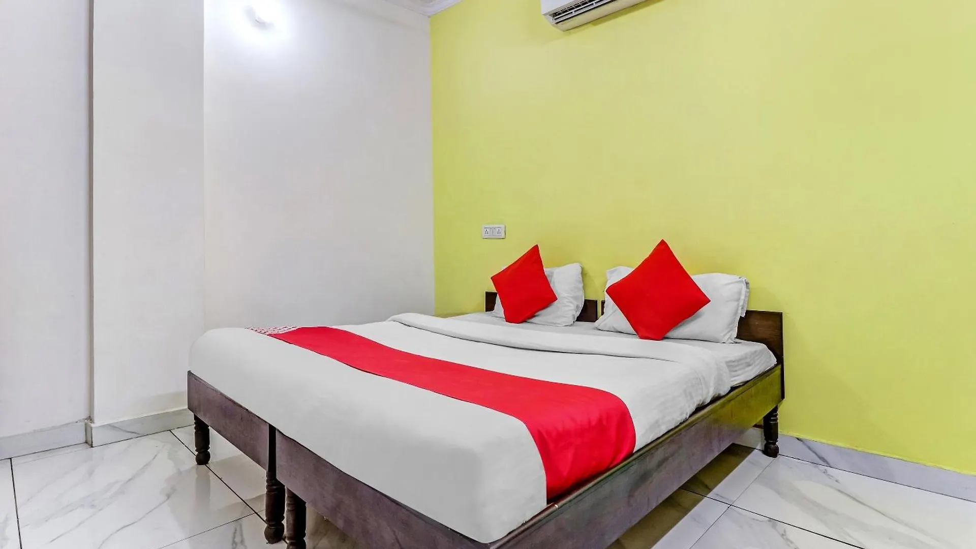 Hotel O Cozy Stay Delhi